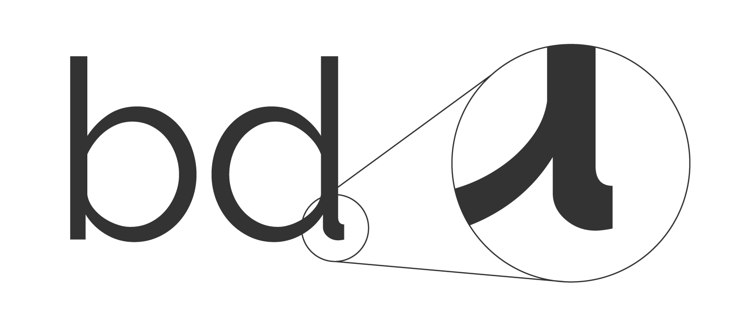 The letters "b" and "d" emphasizing the hooked tail on the letter "d"